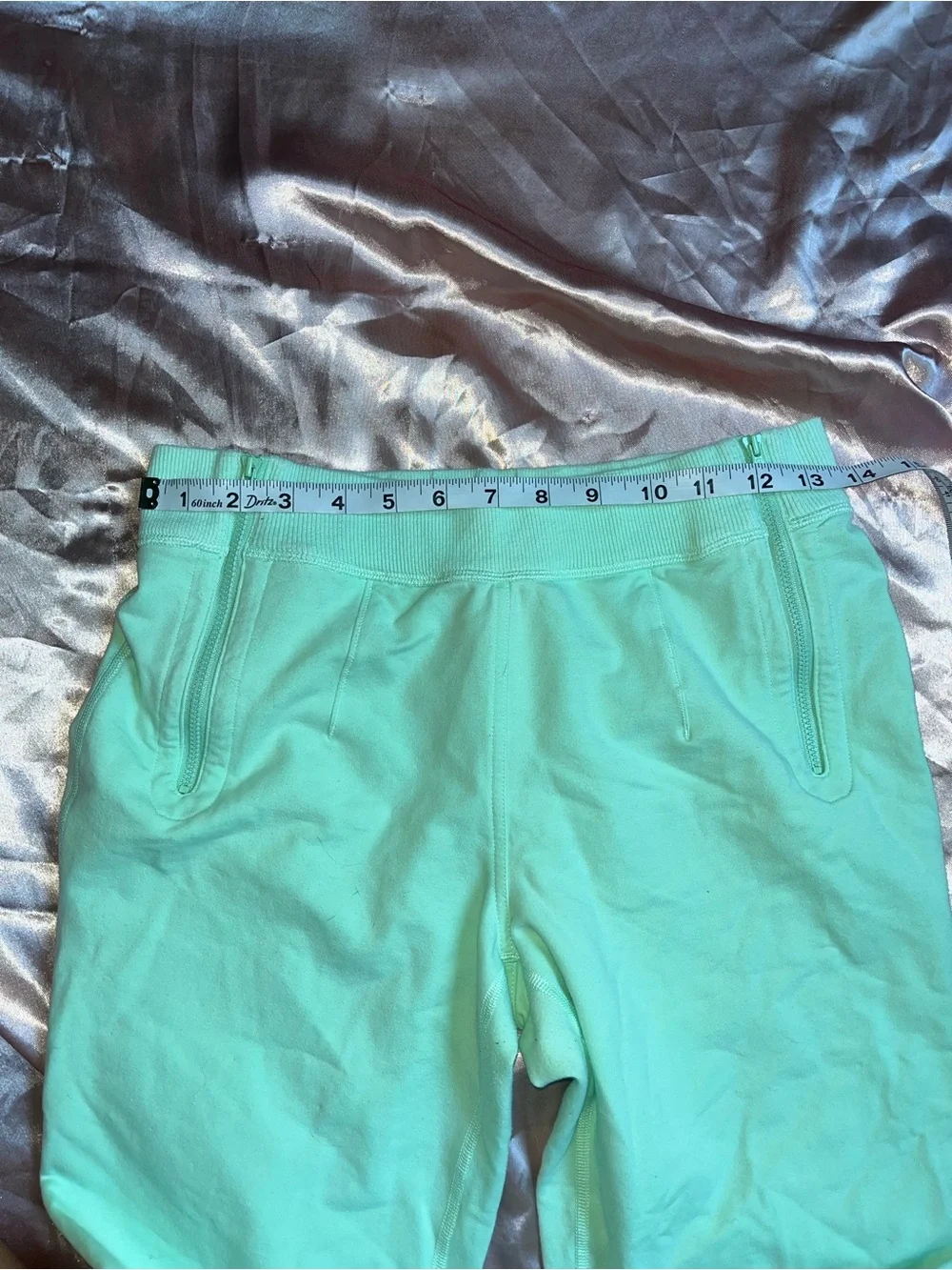 Lululemon Rejuvenate Sweat Pant Size 6